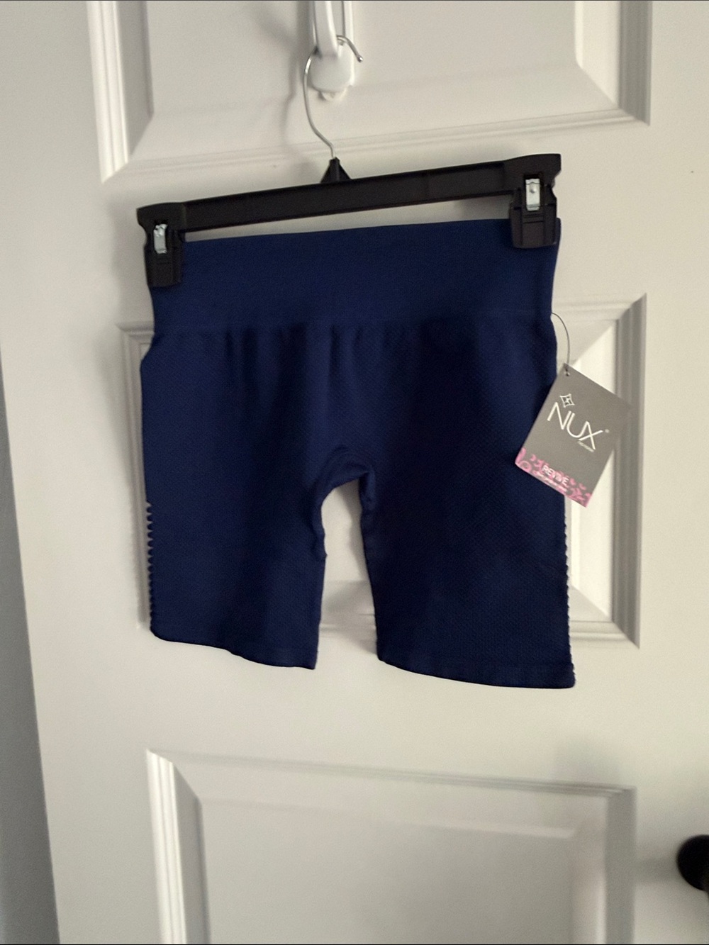 NUX Alana Navy Textured shorts small
